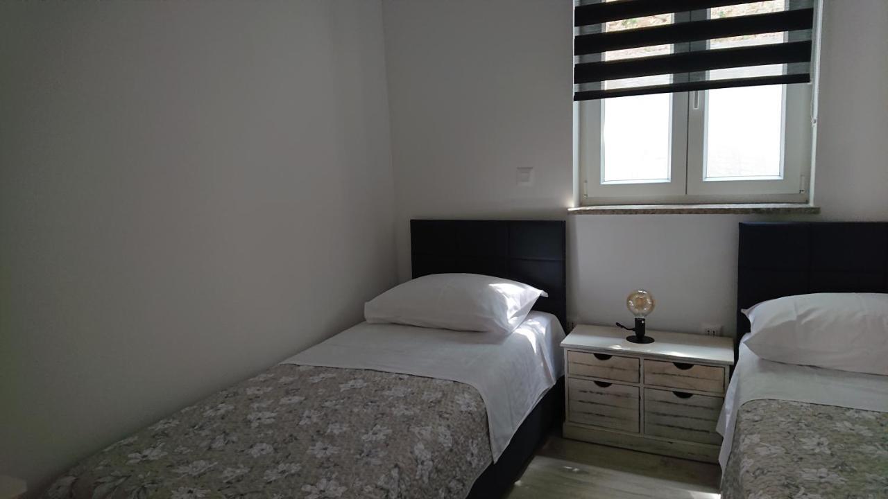 Ferienwohnung Roza Cres Exterior foto