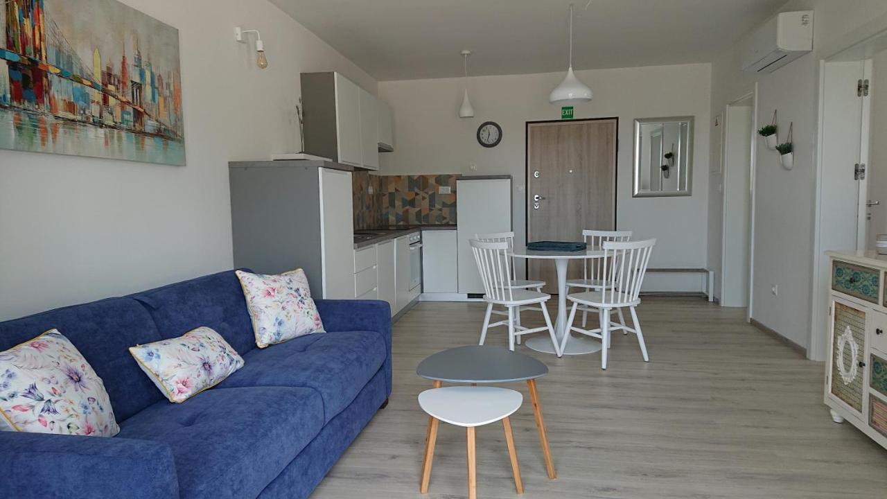 Ferienwohnung Roza Cres Exterior foto